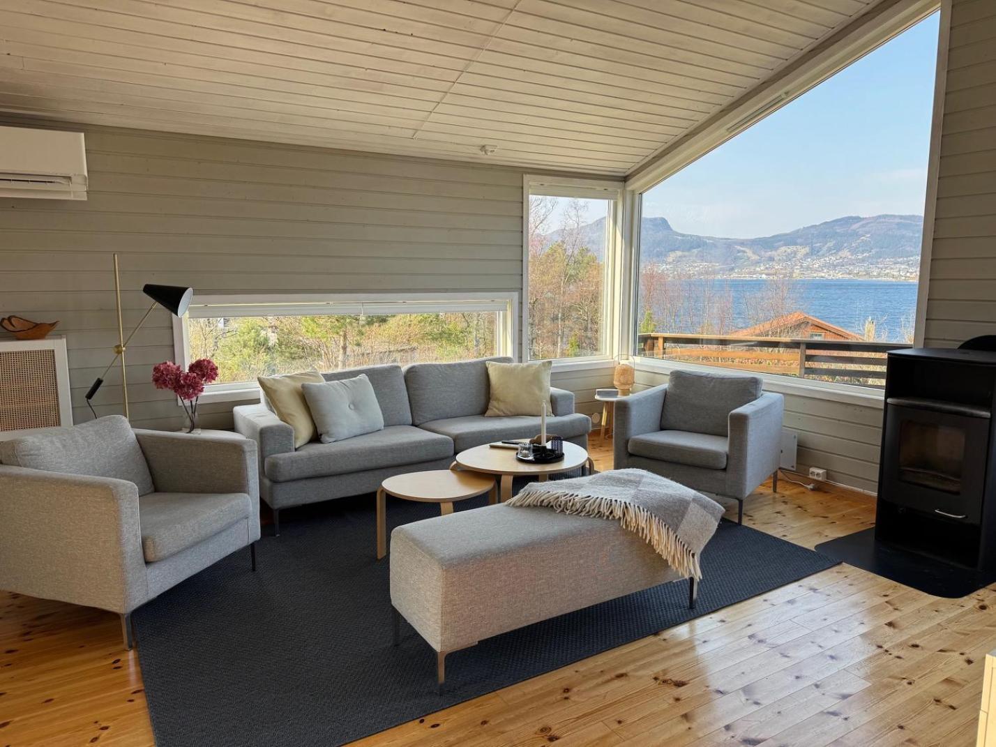 Charming House Located By The Fjord With The Pultpitrock Within Short Distance Villa Jørpeland Eksteriør bilde